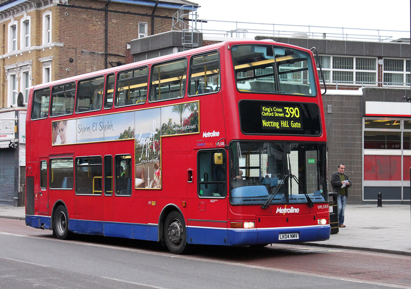 London Bus Routes | Route 390: Archway - Victoria