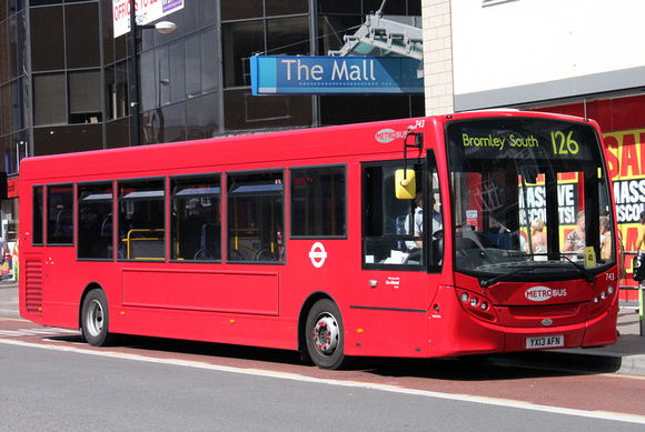 Route 126, Metrobus 743, YX13AFN, Bromley