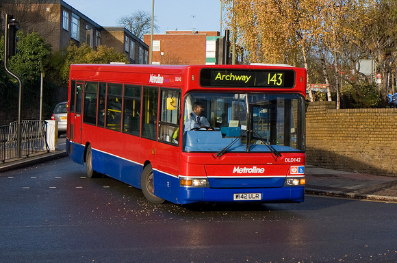 Route 143, Metroline, DLD142, W142ULR, Finchley
