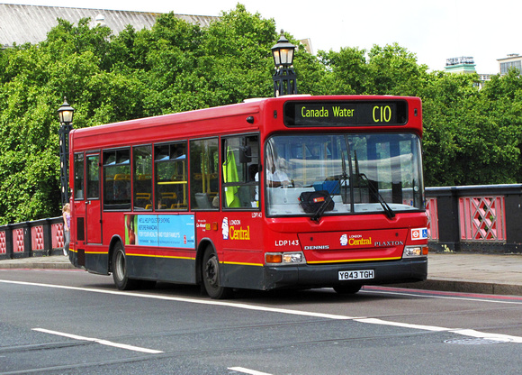 Route C10, London Central, LDP143, Y843TGH, Lambeth