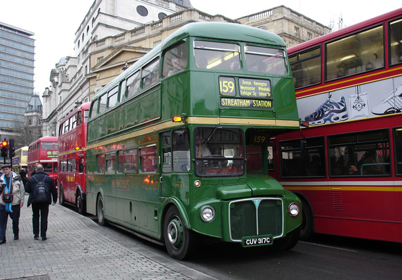 Route 159, Metrobus, RML2317, CUV317C, Trafalgar Square