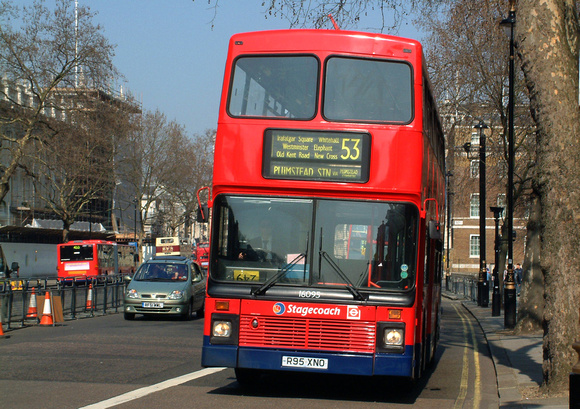 Route 53, Stagecoach London 16095, R95XNO, Whitehall