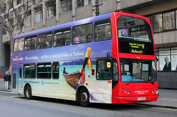Route 9, London United RATP, VLE10, PG04WHN, Aldwych