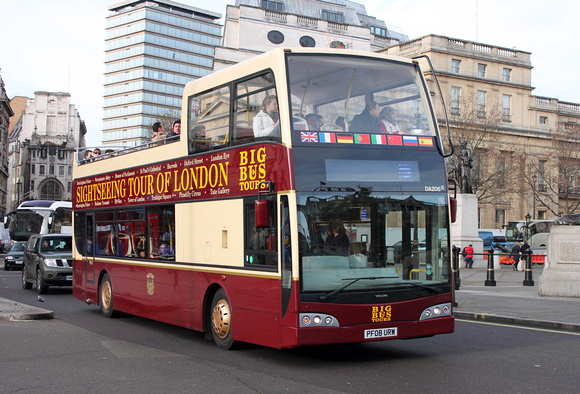 Big Bus Tours, DA206, PF08URW, Trafalgar Square