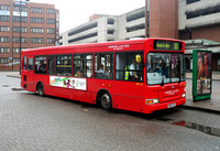 Route 203, London United RATP, DP725, SN55DVU, Staines
