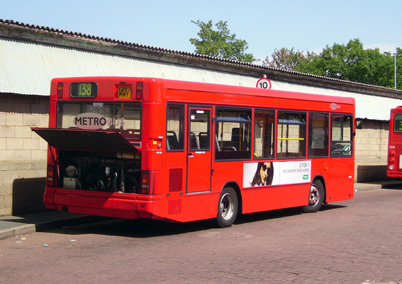Route 138, Metrobus 353, Y353HMY, Bromley