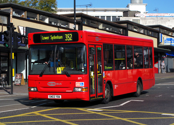 Route 352, Metrobus 271, SN03YBA, Bromley