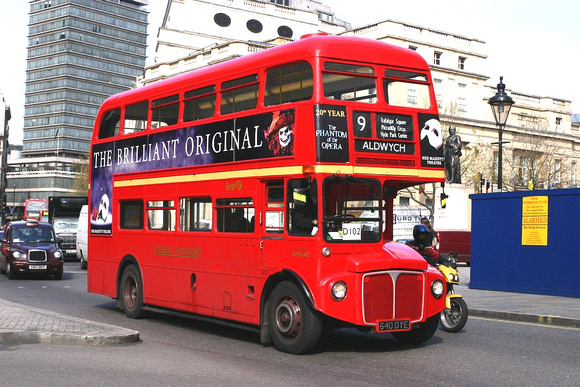 Route 9, First London, RM1640, 640DYE, Trafalgar Square
