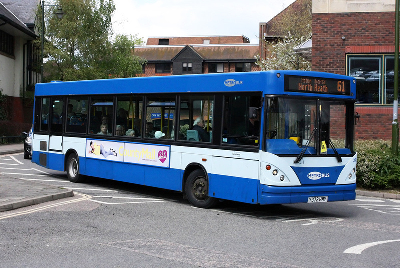 London Bus Routes | Metrobus | Route 61, Metrobus 372, Y372HMY, Horsham