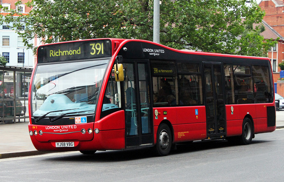 Route 391, London United RATP, OV7, YJ58VBG, Hammersmith