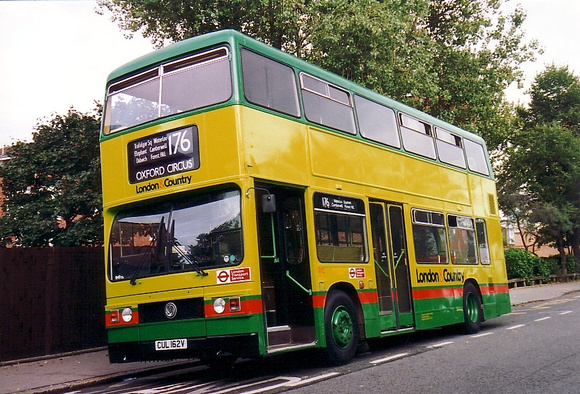 Route 176, London & Country 912, CUL162V, Penge