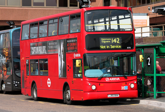 Route 142, Arriva The Shires 6176, LJ55BVH, Watford Junction