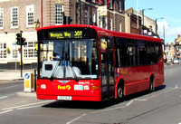 Route 389, First London, DM41777, X512HLR, Barnet