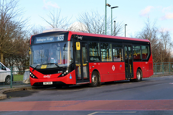 Route 433, Abellio London 8196, SN17MXA, Addington