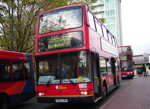 Route 422, London Central, PVL267, PN02XBR, Woolwich