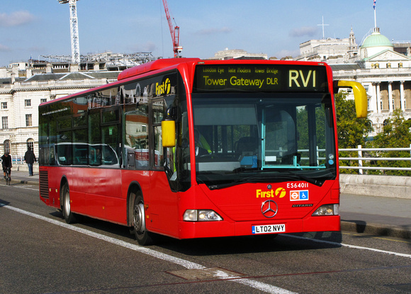 Route RV1, First London, ES64011, LT02NVY, Waterloo