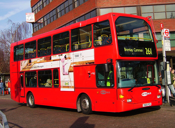 Route 261, Metrobus 916, YN55PZX, Bromley