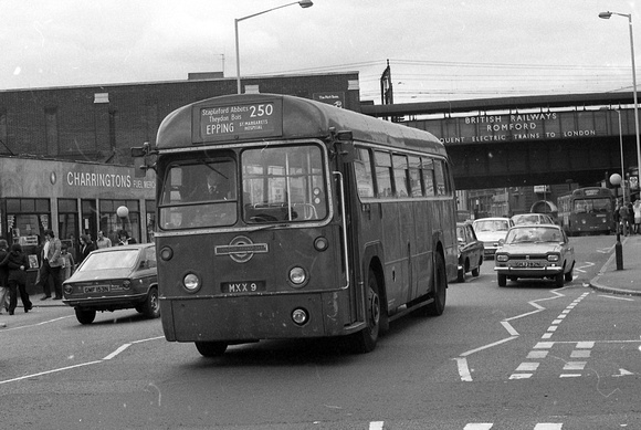 Route 250, London Transport, RF367, MXX9, Romford