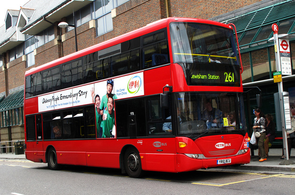 Route 261, Metrobus 978, YR10BCU, Bromley