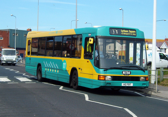 Route 11, Blackpool Transport 132, H2FBT, Cleveleys
