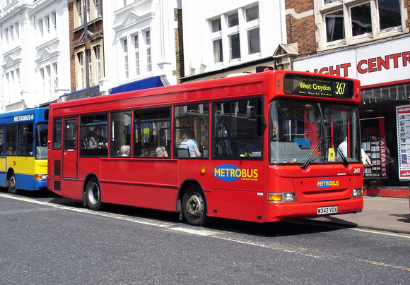 Route 367, Metrobus 342, W342VGX, Bromley South