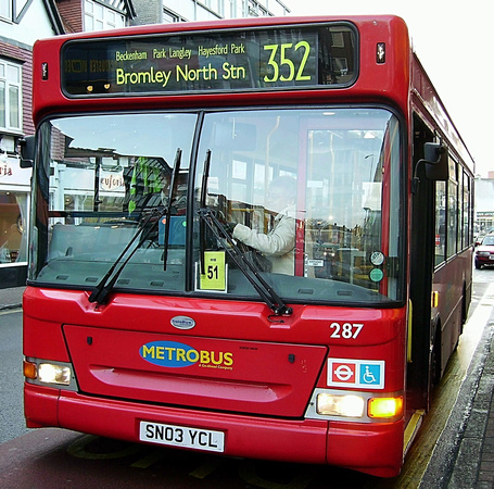Route 352, Metrobus 287, SN03YCL, Beckenham