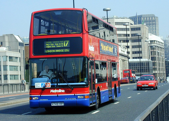 Route 17, Metroline, TP49, V749HBY, London Bridge