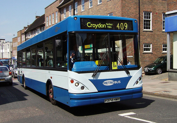 Route 409, Metrobus 374, Y374HMY, East Grinstead