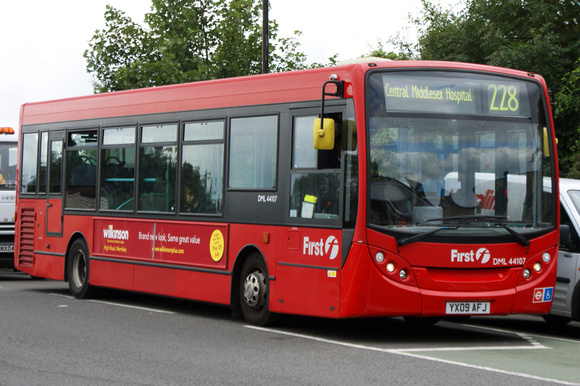 Route 228, First London, DML44107, YX09AFJ