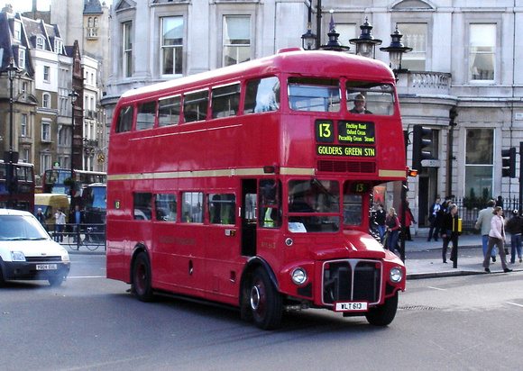 Route 13, London Transport, RM613, WLT613, Trafalgar Square