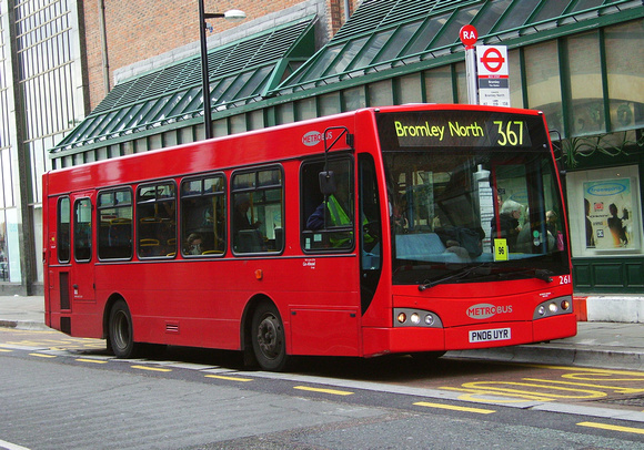 Route 367, Metrobus 261, PN06UYR, Bromley