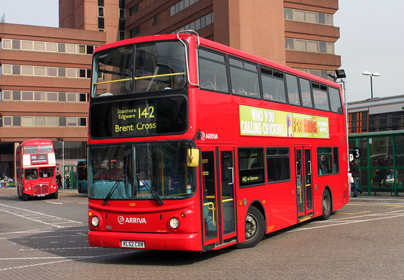 Route 142, Arriva The Shires 6020, KL52CXN, Watford Junction