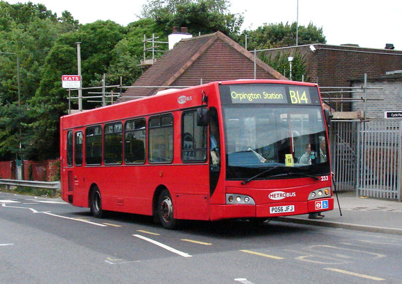 Route B14, Metrobus 233, PO56JFJ, Orpington