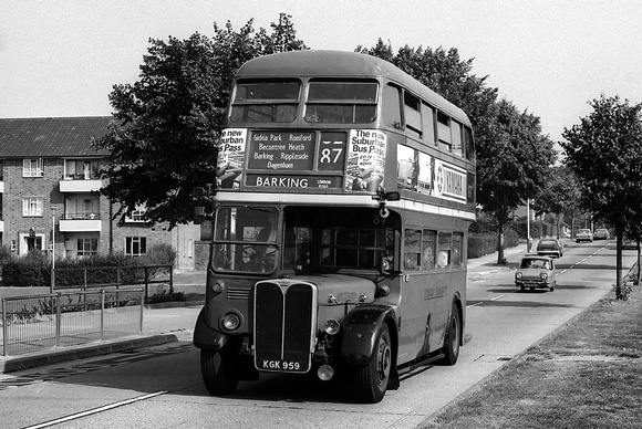 Route 87, London Transport, RT2150, KGK959, Harold Hill