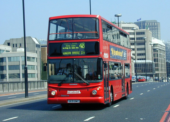 Route 48, Stagecoach London TA31, S831BWC, London Bridge