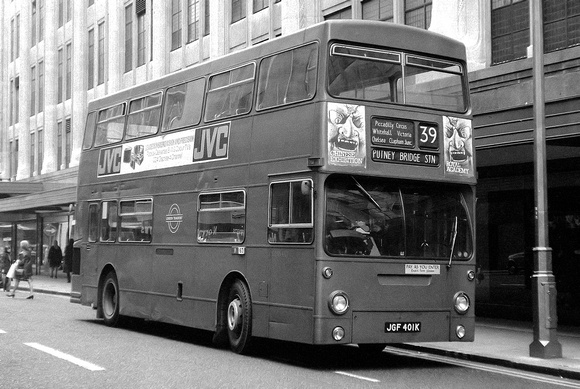 Route 39, London Transport, DMS401, JGF401K, Oxford Circus