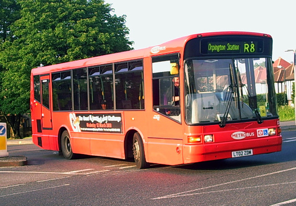 Route R8, Metrobus 138, LT02ZDM, Orpington