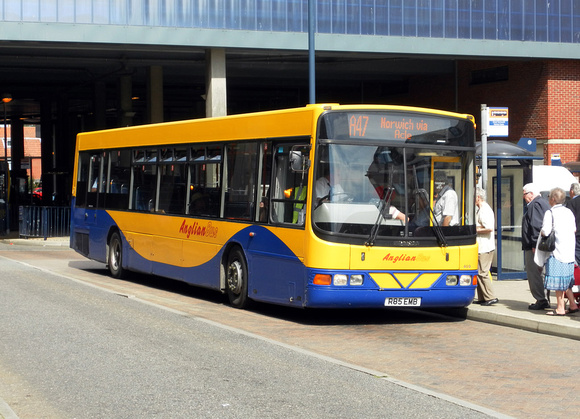 Route A47, Anglian Buses 409, R85EMB, Great Yarmouth