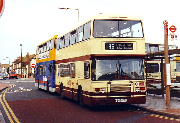 Route 96, Kentish Bus 315, B245NVN, Bexleyheath