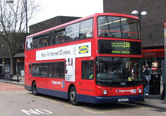 Route 238, Stagecoach London 17062, T662KPU, Stratford