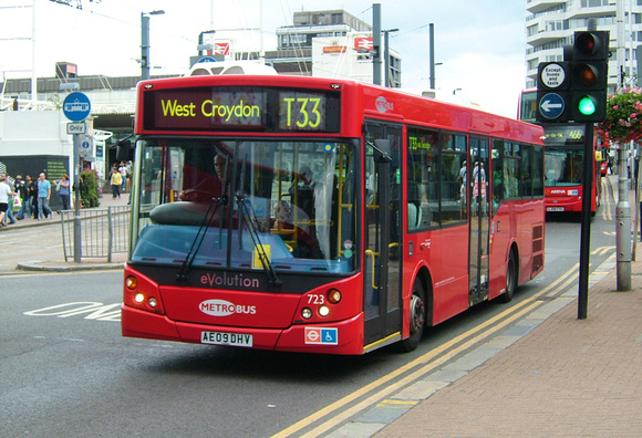 Route T33, Metrobus 723, AE09DHV, East Croydon