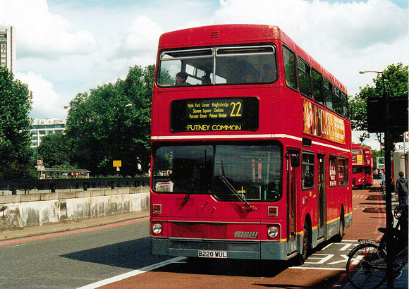 Route 22, London General, M1220, B220WUK, Knightsbridge