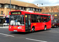 Route 193, First London, DML41482, LT52WUO, Romford