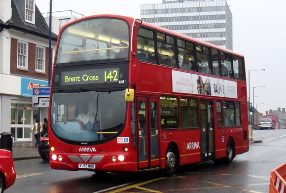 Route 142, Arriva the Shires 6033, YJ55WOR, Edgware