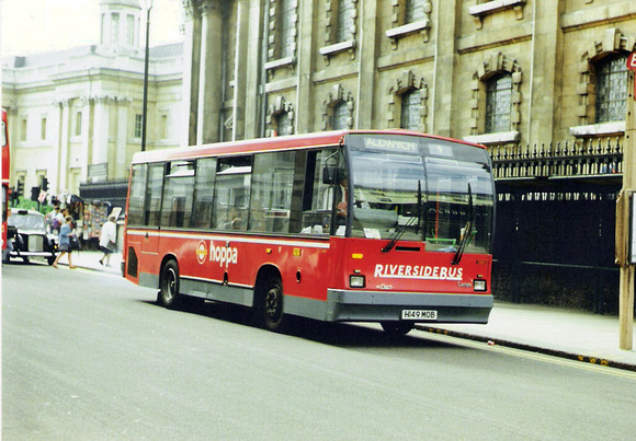 Route 9, London United, DT149, H149MOB, Trafalgar Square