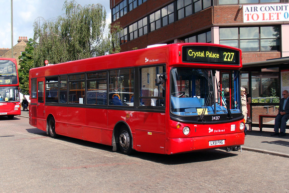 Route 227, Selkent ELBG 34317, LX51FHG, Bromley