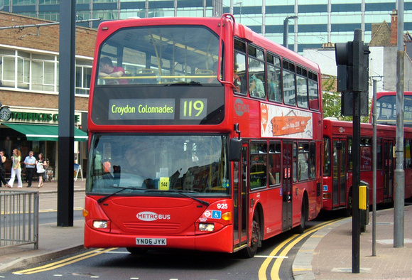 Route 119, Metrobus 925, YN06JYK, Croydon