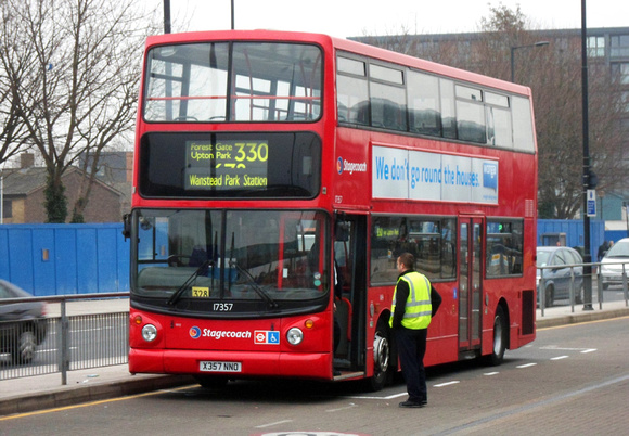 Route 330, Stagecoach London 17357, X357NNO, Canning Town