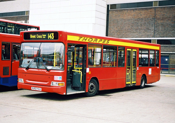 Route 143, Thorpes, DLF82, KU52YLG, Brent Cross