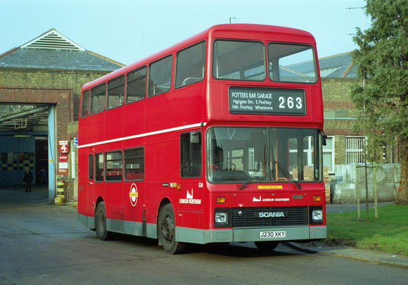 Route 263, London Northern, S30, J230XKY, Potters Bar